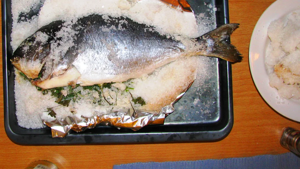 Spigola e orata intere su ghiaccio
